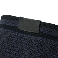 Genouillères de protection pour hommes, idéales pour le basketball et la course à pied, offrant un confort optimal grâce à leur élasticité et respirabilité, en Spandex/Nylon.