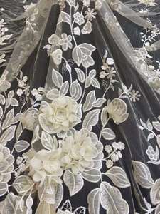 3D hoa đính vải ren cho váy cưới - Product Image 3