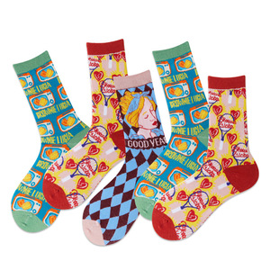 Chaussettes à motif rétro Pop Art, chaussettes fantaisie à illustration étrange esthétique vintage des années 90, chaussettes Harlequin aux couleurs vives - Product Image 4