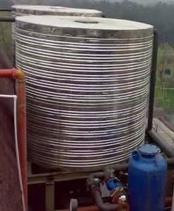 Serbatoio d'Acqua a Doppio Strato in Acciaio Inox con Isolamento e Garanzia di 1 Anno per Conservazione Vino e Acqua - Product Image 5