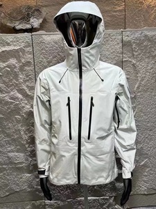 Chaqueta Deportiva de 3 Capas con Costuras Selladas, Impermeable, Cortavientos, con Capucha, para Esquí, Senderismo y Trabajo - Product Image 3