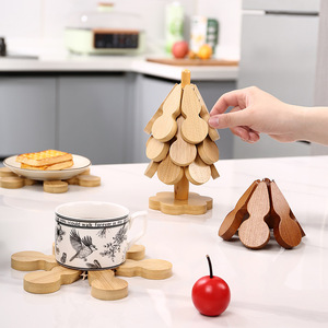 Wooden Christmas Tree Shape Heat Resistant Placemat For Tableware Kitchen Decor - Product Image 4