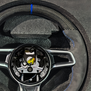Volante de Fibra de Carbono y Alcántara de Alta Gama Personalizado para <span class=keywords><strong>Porsche</strong></span> 718 911 992 997 985 981 <span class=keywords><strong>Cayman</strong></span> Boxster Taycan - Product Image 3