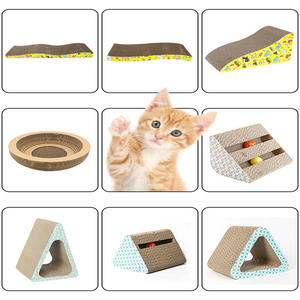 Griffoir interactif en carton ondulé pour chat avec herbe à chat – Vente en gros - Product Image 2