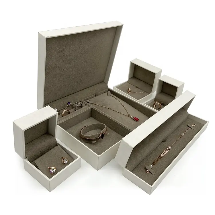 Custom Competitive Price Beige Organizer Jewelry Storage Box Packing Made Packaging Hard Jewellery Insert Plastic