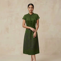 Robes midi pour femmes à col montant, style chinois, élégantes, 100% soie de mûrier, teintes végétalement, coupe trapèze, manches courtes, vente en gros, très demandées