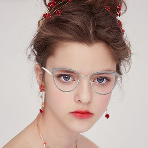 Montures de lunettes œil-de-chat 87087 en argent TR90 avec verres anti-lumière bleue pour protection informatique et performance - Product Image 1