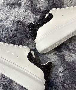 Chaussures de sport de luxe pour hommes, baskets décontractées en cuir unisexe, chaussures de marche épaisses pour femmes, vente en gros d'usine - Product Image 5