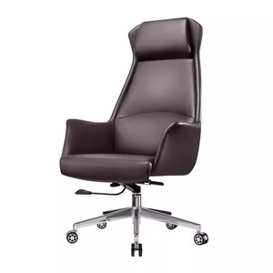 Silla Ejecutiva de Cuero para Oficina con Reposabrazos y Base Electrochapada para Uso en Oficina - Product Image 1