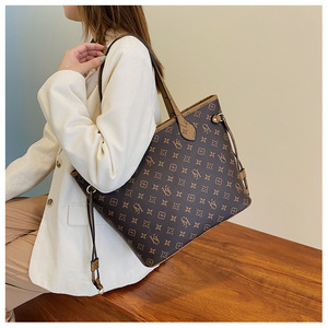 Sac à Bandoulière Simple au Design Rétro Tendance avec Imprimé pour Femme, Sac à Main de Voyage d'Affaires, Sac Fourre-Tout en Cuir Grande Capacité - Product Image 6