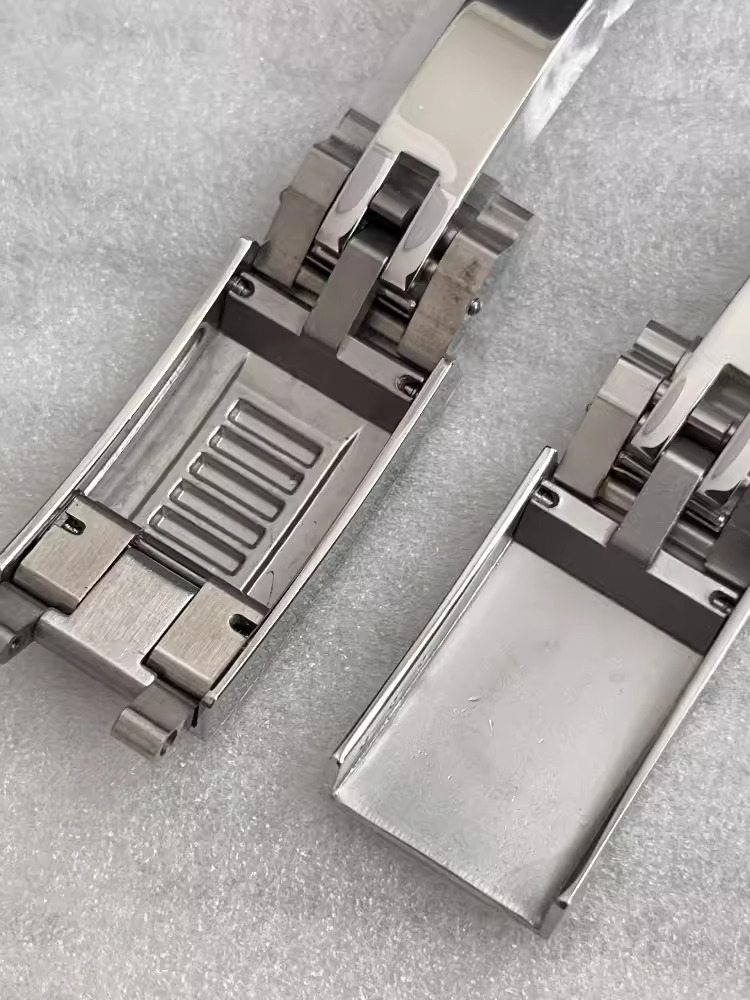 microadjust watch clasp