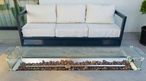 Foyer à gaz rectangulaire moderne Conception écologique Puissance de chauffage de 70000BTU pour une utilisation intérieure/extérieure Construction en acier corten - Product Image 3