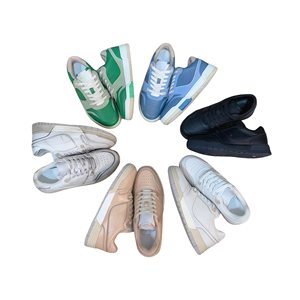 Chaussures décontractées pour hommes et femmes, baskets confortables, mocassins en tissu maillé pour la marche quotidienne, chaussures respirantes à la mode, utilisation en extérieur - Product Image 1