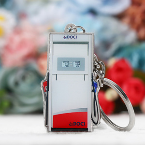 พวงกุญแจโลหะผสมสังกะสีชุบโคร<span class=keywords><strong>เม</strong></span>ียมรูปปั๊ม<span class=keywords><strong>น</strong></span>้ำมั<span class=keywords><strong>น</strong></span><span class=keywords><strong>น</strong></span>่ารักเหมือ<span class=keywords><strong>น</strong></span>จริงเคลือบเอ<span class=keywords><strong>น</strong></span>า<span class=keywords><strong>เม</strong></span>ลลายการ์ตู<span class=keywords><strong>น</strong></span>สำห<span class=keywords><strong>รับ</strong></span>เป็นของที่ระลึก - Product Image 1