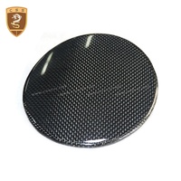 Couvercle de réservoir de carburant en fibre de carbone pour Ferrari 488 GTB Spider.