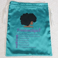 Sac de rangement en satin avec cordon de serrage pour chaussures, sous-vêtements, anti-poussière, avec pompon, logo personnalisé imprimé, sac en satin pour extensions de cheveux en soie
