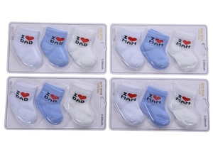 Lot de 3 paires de chaussettes pour bébé avec inscription « I LOVE DAD&<span class=keywords><strong>MAM</strong></span> », chaussettes pour tout-petits avec boîte cadeau - Product Image 2