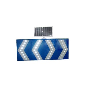 Señales de Tráfico Reflectantes Solares con Flecha Direccional para Guía Vial - Product Image 5