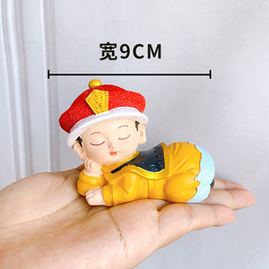 1 pieza creativa de escultura artesanal de resina-Emperatriz emperador para hornear pasteles ornamento lindo hogar o coche decoración del hogar - Product Image 1