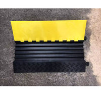Protector de Cables para Automóviles de Cinco Puertos, Reflectante en Amarillo y Negro, de Goma y Plástico Industrial, para Seguridad Vial, de Fábrica OEM