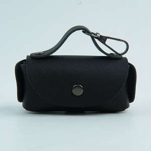 Pochette distributrice de sacs à déjections canines en cuir PU tendance, portable, pour les promenades en extérieur - Product Image 6