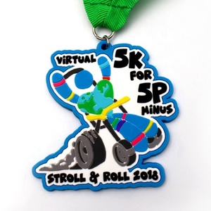 Medalla de Plástico PVC Personalizada y Colorida para Carreras de 5k, Maratón, con Cinta y Cordón - Product Image 6