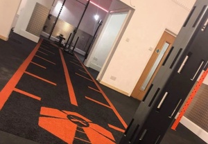 6.5 'x 35' 8500 Dtex 100 Polyéthylène <span class=keywords><strong>Anti</strong></span> UV Stalk 5mm PU Foam Backing Performance Gym Turf Track MAX - Product Image 5