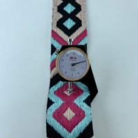 Nouveau Design National Wind Guitar Straps Vêtements avec chaussures et chapeaux Accessoires décorés avec ruban Jacquard en polyester
