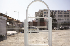 Modern Tasarım 1800mm Korozyona Dayanıklı Çit Zinciri Çit, Çiftlik Projeleri İçin Kıvrımlı Yüzey İşlemi Kolay Montajlı Çit - Product Image 2