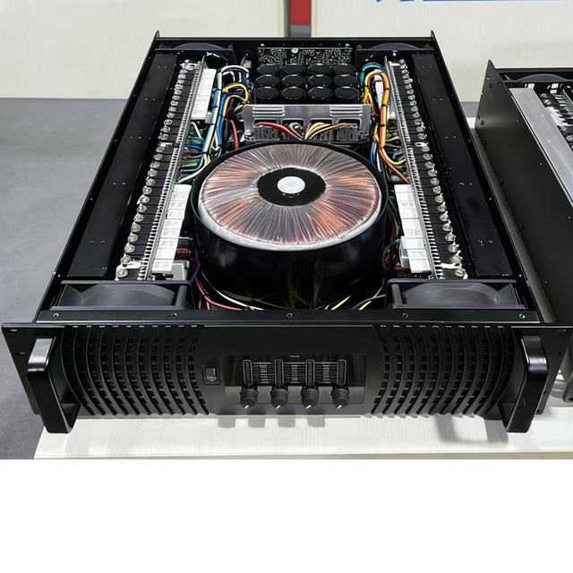 Professional 3U 4*1800W Four-channel Power Amplifier, High-power Stereo Suitable for KTV Stage Performance