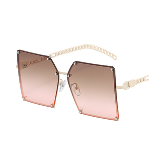 <span class=keywords><strong>2023</strong></span> chaud femmes carré grand cadre voyage <span class=keywords><strong>lunettes</strong></span> grand visage personnalité creux <span class=keywords><strong>lunettes</strong></span> de soleil sans cadre à la mode Net rouge <span class=keywords><strong>lunettes</strong></span> de soleil - Product Image 4