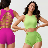 Hot verkopende 2024 nieuwe dames compressie geribbelde zachte naadloze scrunch yogashorts en bh-set