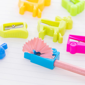 Aiguisoir de couteaux mécanique en forme d'animaux, papeterie coréenne, collégienne, <span class=keywords><strong>Panda</strong></span>, vache, animaux - Product Image 4