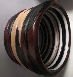 Coprivolante in pelle antiscivolo per auto 38cm per sedile Tarraco <span class=keywords><strong>Arona</strong></span> Ateca - Product Image 1