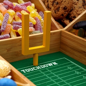 Plateau de service en bambou de style européen haut de gamme avec pieds et poignées en métal noir, planche à collation pliable, écologique, pour une utilisation en cuisine - Product Image 2