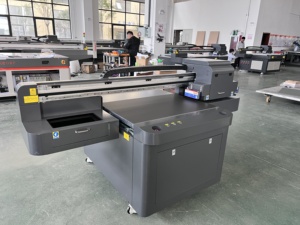 YDM9060 UV Flatbed stampante con funzione di posizionamento visivo per la stampa automatica - Product Image 5
