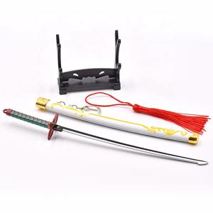 日本の古典アニメ「鬼滅の刃」キャラクター「虫柱」限定ミニ刀メタルアート＆クラフトソードキーホルダー - Product Image 1