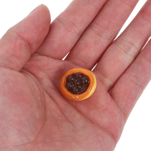 1 pz. Ciondoli piatti in resina a forma di torta, finti pezzi di cibo, per fermagli per capelli, lavoretti fai da te, accessori per case delle bambole, decorazioni per telefoni - Product Image 6