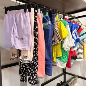 Ropa Infantil de <span class=keywords><strong>Segunda</strong></span> <span class=keywords><strong>Mano</strong></span> al por Mayor, Fardos de 45kg/100kg, Mezcla de Camisetas, Pantalones Cortos y Vestidos de Verano para Niños, Ropa de <span class=keywords><strong>Segunda</strong></span> <span class=keywords><strong>Mano</strong></span> de Grado A - Product Image 1