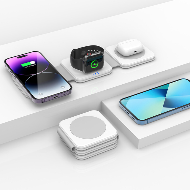 Travel 15W Fast Charging Magnetic Portable Foldable 3 in 1 Wireless Charger Pad for iPhone