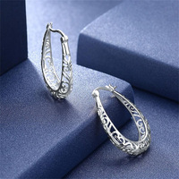 Boucles d'oreilles pendantes en alliage, motif fleur ajourée, style rétro exagéré, pour femmes, idéales pour les soirées