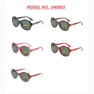 <span class=keywords><strong>Lunettes</strong></span> à la mode pour femmes, <span class=keywords><strong>lunettes</strong></span> de soleil polarisées surdimensionnées de luxe au design italien pour femmes - Product Image 3