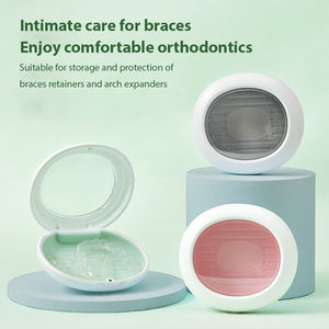 Estuche de retención transparente y transparente de fábrica Compatible con <span class=keywords><strong>Invisalign</strong></span> Estuche de alineador de dentadura con LOGO personalizado y estuche de retención de soporte - Product Image 2