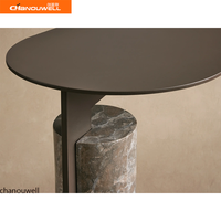 Table d'appoint extérieure asymétrique moderne avec base en marbre naturel, résistante aux intempéries