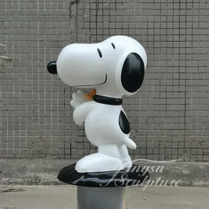 Sculpture Snoopy d'intérieur en fibre de verre de conception moderne de taille personnalisée célèbre