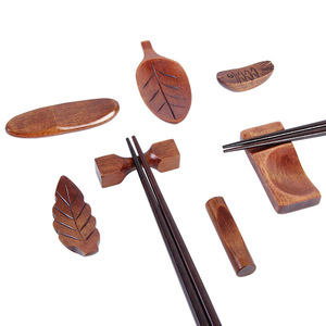 Reposapalillos de madera de estilo japonés, soporte portátil para palillos, para el hogar, cocina, restaurante, vajilla, diseño de color sólido - Product Image 2
