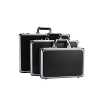 Boîte à outils portable en aluminium de grande taille, robuste, argentée, avec mousse personnalisée pour équipement professionnel