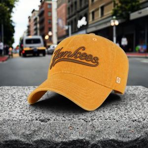 Casquettes de golf ajustables à 6 panneaux avec motif de lettres vintage unisexe de qualité supérieure - Casquette de sport personnalisée d'un fabricant mondial - Product Image 1