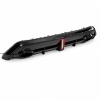 Diffuser Lip Bumper Belakang Gloss Black dengan Lampu untuk Audi A3 S3 8Y.5 2025-2027 Gaya RS3 Sedan Sportback Hatchback.