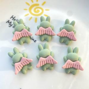 Paso Sico Popular nuevo diseño conejo de Pascua <span class=keywords><strong>ala</strong></span> de Ángel estilo Kawaii resina Nail Art Charms para decoración de manicura diseño 3D 3D - Product Image 6